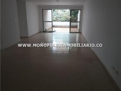 Apartamento de 4 alcobas en venta en El Poblado, Medellín, 203 m² · foto 3 de 13