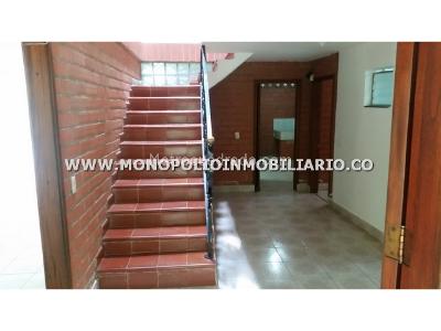 Casa de 5 alcobas en venta en Tres Esquinas, Sabaneta, 720 m² · foto 11 de 14