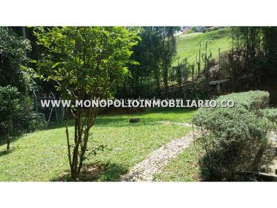 Casa de 5 alcobas en venta en Tres Esquinas, Sabaneta, 720 m² · foto 13 de 14