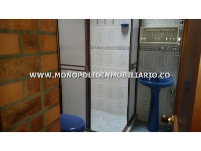 Casa de 5 alcobas en venta en Tres Esquinas, Sabaneta, 720 m² · foto 8 de 14