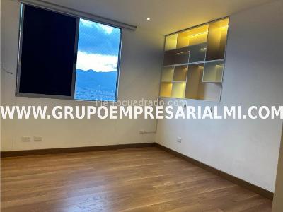 Apartamento de 3 alcobas en arriendo en El Poblado, Medellín, 240 m² · foto 8 de 10