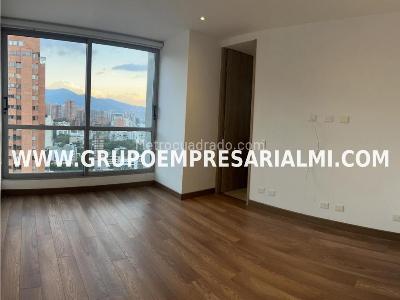 Apartamento de 3 alcobas en arriendo en El Poblado, Medellín, 240 m² · foto 9 de 10