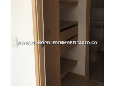 Apartamento de 3 alcobas en venta en Tres Esquinas, Sabaneta, 81 m² · foto 7 de 12