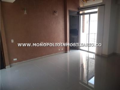 Casa de 3 alcobas en venta en San Jose, Sabaneta, 320 m² · foto 4 de 18