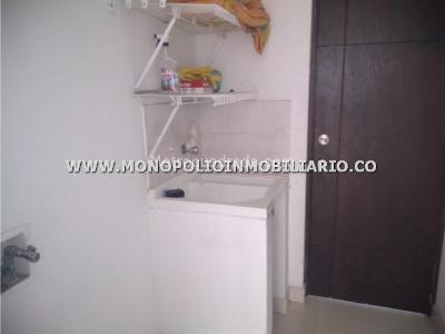 Casa de 3 alcobas en venta en San Jose, Sabaneta, 320 m² · foto 15 de 18