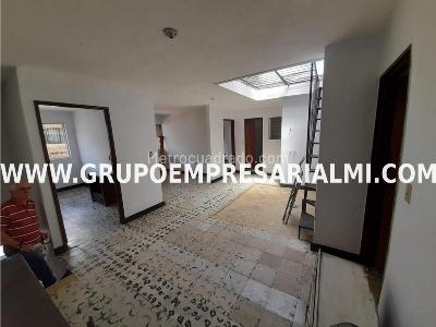 Casa de 3 alcobas en venta en Santa Lucia, Medellín, 96 m² · foto 2 de 20