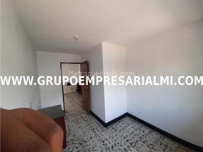 Casa de 3 alcobas en venta en Santa Lucia, Medellín, 96 m² · foto 10 de 20