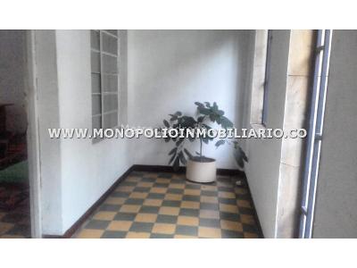 Casa de 5 alcobas en venta en San Javier, Medellín, 300 m² · foto 5 de 6