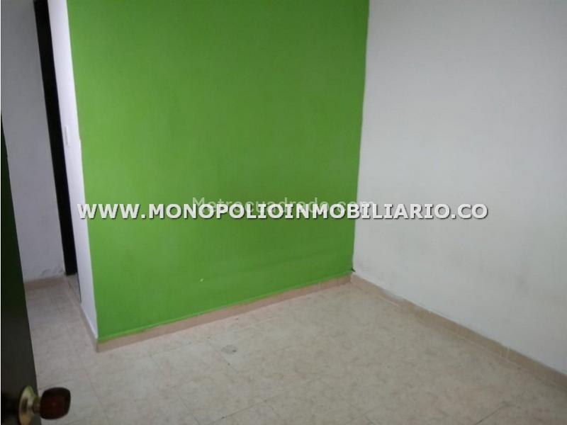 Casa Espectacular de 5 Alcobas en Laureles - 6