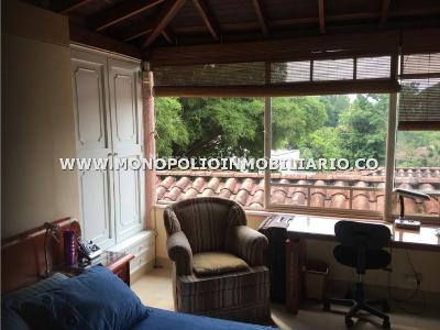 Casa en venta en Loma De Las Brujas, Envigado · foto 3 de 19