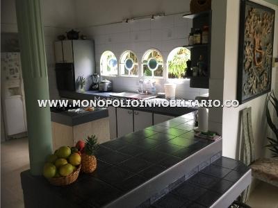 Casa en venta en Loma De Las Brujas, Envigado · foto 5 de 19
