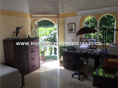 Casa en venta en Loma De Las Brujas, Envigado · foto 7 de 19