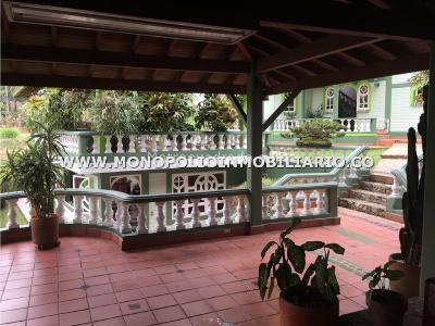 Casa en venta en Loma De Las Brujas, Envigado · foto 13 de 19