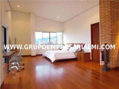 Apartaestudio en arriendo en Los Balsos, Medellín, 300 m² · foto 9 de 18