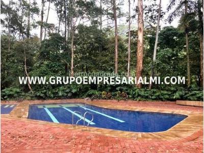Apartaestudio en arriendo en Los Balsos, Medellín, 300 m² · foto 14 de 18