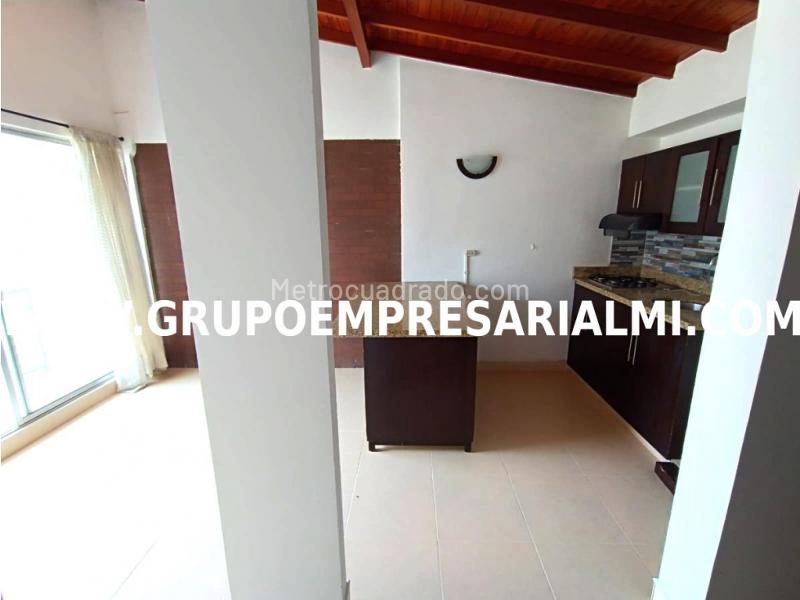 2BR Apartment for Rent in Calasanz (BelúnûEstadio), Medellín - 4