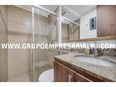 Apartamento de 3 alcobas en venta en El Poblado, Medellín, 78 m² · foto 13 de 16