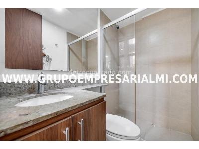 Apartamento de 3 alcobas en venta en El Poblado, Medellín, 78 m² · foto 14 de 16