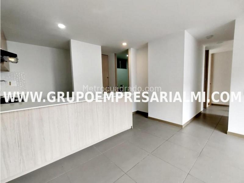 3BR Luxury Apartment for Rent in Guayabal (19th Floor) - 4