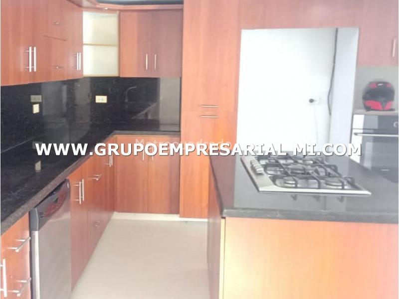 Elegant 4BR House in Belún La Nubia