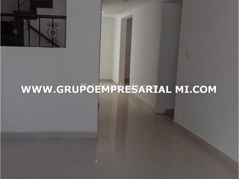 Elegant 4BR House in Belún La Nubia - 9