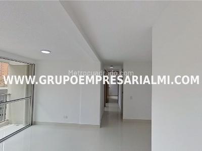 Apartamento en venta en Alicate, Itagüí · foto 3 de 18