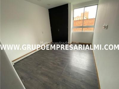 Apartamento en arriendo en Laureles, Medellín · foto 5 de 11