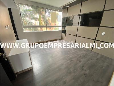 Apartamento en arriendo en Laureles, Medellín · foto 8 de 11