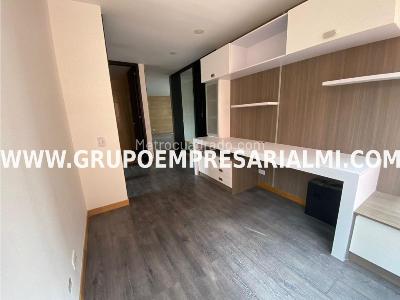 Apartamento en arriendo en Laureles, Medellín · foto 10 de 11