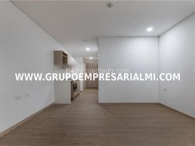 Apartaestudio en venta en El Escobero, Envigado, 54 m² · foto 2 de 10