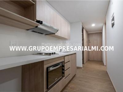 Apartaestudio en venta en El Escobero, Envigado, 54 m² · foto 3 de 10