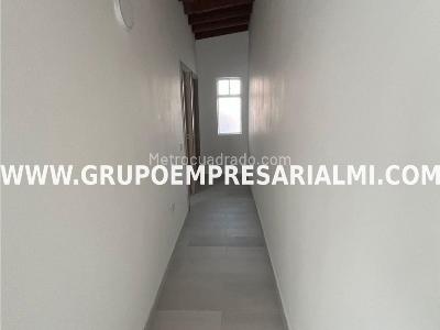Casa de 3 alcobas en venta en La America, Medellín, 94 m² · foto 4 de 17
