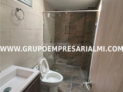 Casa de 3 alcobas en venta en La America, Medellín, 94 m² · foto 13 de 17