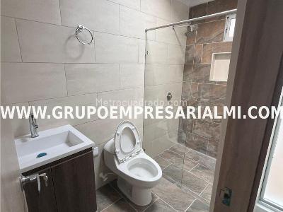 Casa de 3 alcobas en venta en La America, Medellín, 94 m² · foto 14 de 17