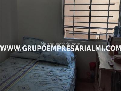 Apartamento en venta en Los Colores, Medellín · foto 3 de 6
