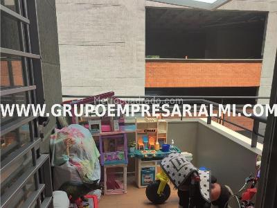 Apartamento en venta en Los Colores, Medellín · foto 6 de 6
