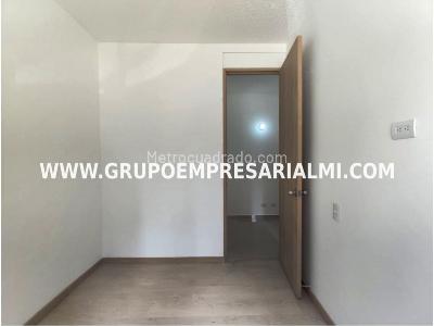 Apartamento de 3 alcobas en venta en San German, Medellín, 68 m² · foto 7 de 20