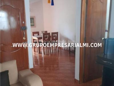 Apartamento en venta en Santa Lucia, Medellín · foto 8 de 17