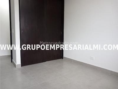 Apartamento de 3 alcobas en arriendo en El Poblado, Medellín, 75 m² · foto 7 de 13