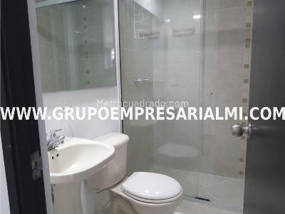 Apartamento de 3 alcobas en arriendo en El Poblado, Medellín, 75 m² · foto 11 de 13