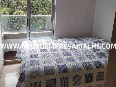 Apartamento de 3 alcobas en venta en San Joaquin, Sabaneta, 68 m² · foto 3 de 11