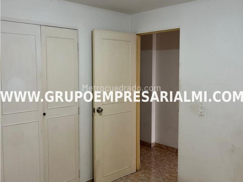 Grand 4BR Apartment for Rent in La America - 6