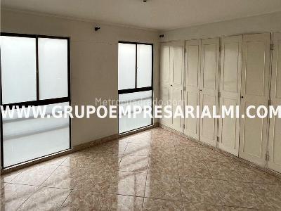 Apartamento de 4 alcobas en arriendo en La America, Medellín, 115 m² · foto 8 de 15