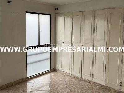 Apartamento de 4 alcobas en arriendo en La America, Medellín, 115 m² · foto 9 de 15