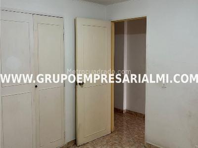 Apartamento de 4 alcobas en arriendo en La America, Medellín, 115 m² · foto 10 de 15