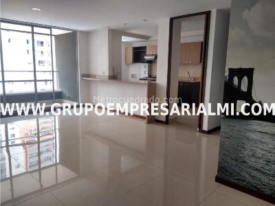 Apartamento de 3 alcobas en arriendo en Villa Carlota, Medellín, 86 m² · foto 3 de 16