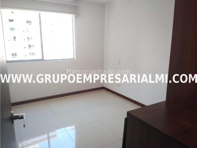 Apartamento de 3 alcobas en arriendo en Villa Carlota, Medellín, 86 m² · foto 9 de 16