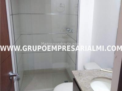 Apartamento de 3 alcobas en arriendo en Villa Carlota, Medellín, 86 m² · foto 15 de 16