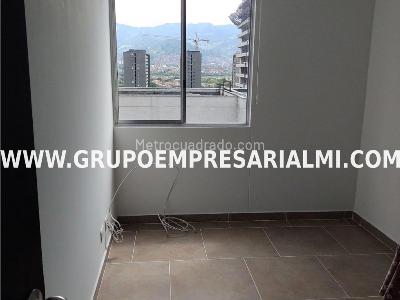 Apartamento de 3 alcobas en arriendo en El Poblado, Medellín, 65 m² · foto 10 de 11