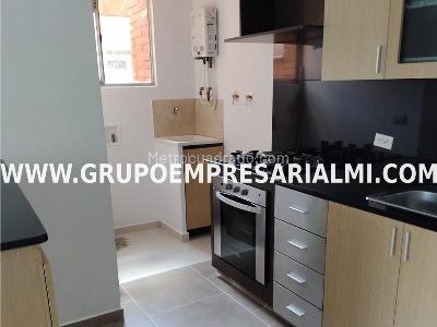 Apartamento de 3 alcobas en arriendo en El Poblado, Medellín, 65 m² · foto 2 de 11
